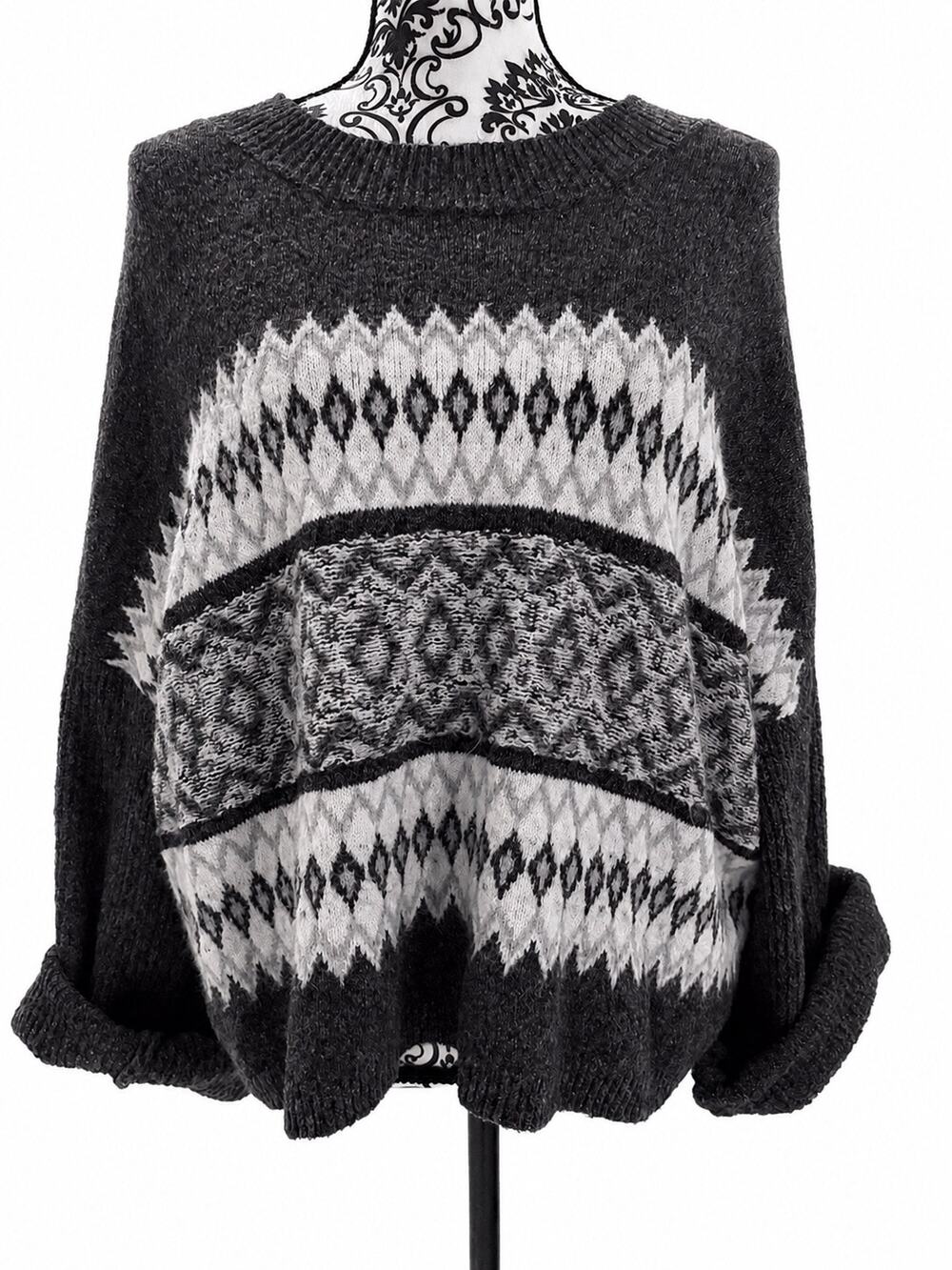 Jessica Simpson XL Gray Fair Isle Textured Ruffle Knit Sweater Boho Cozy